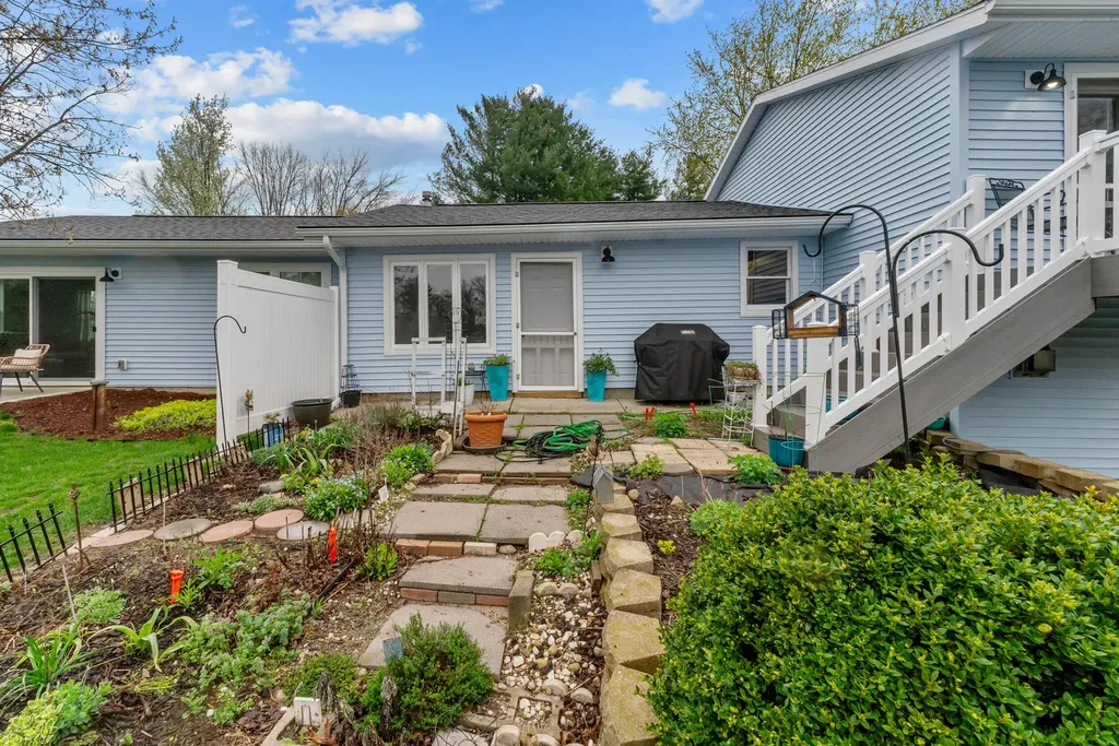 3412 Briar Jefferson Township MI 49266