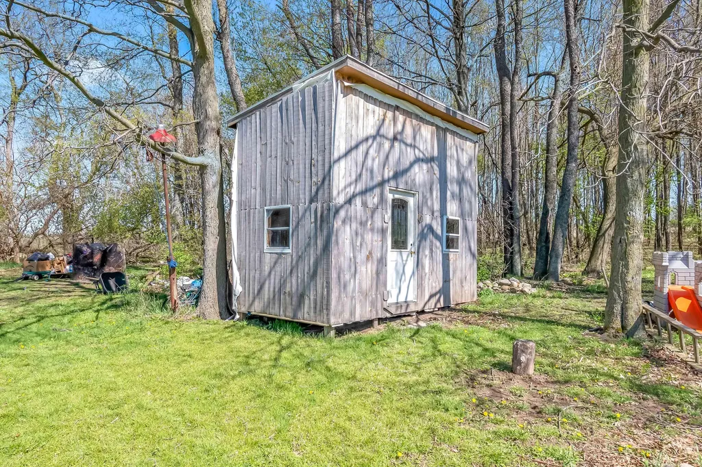 320 Jonesville Road Jonesville City MI 49250