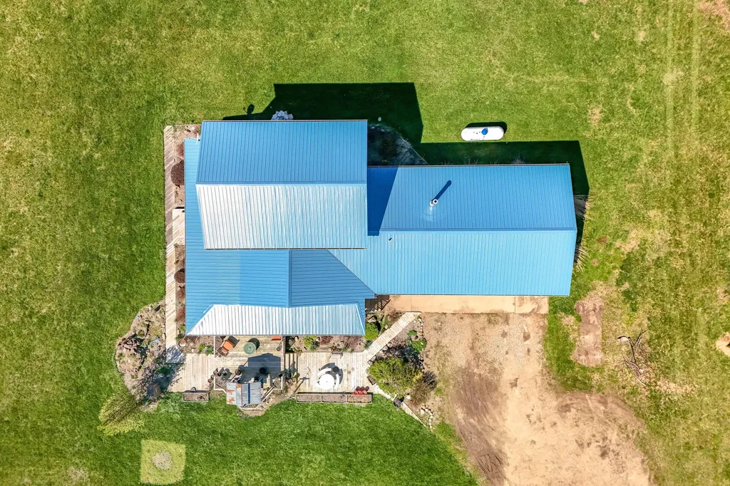 320 Jonesville Road Jonesville City MI 49250