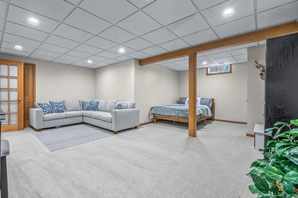15660 Kesselwood Trail Marshall Township MI 49068