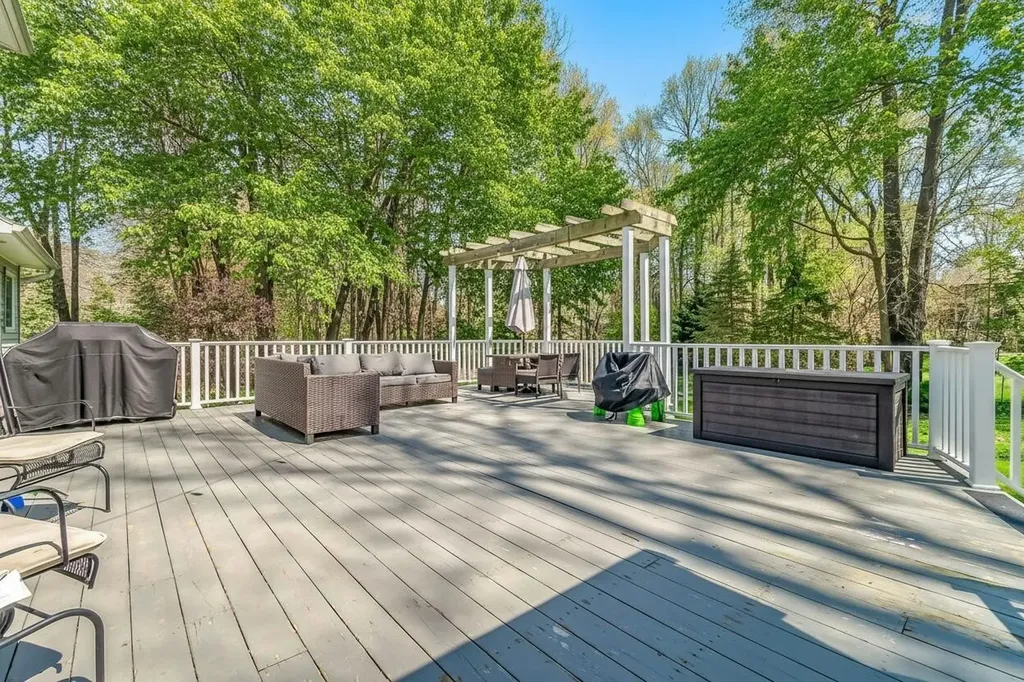 15660 Kesselwood Trail Marshall Township MI 49068