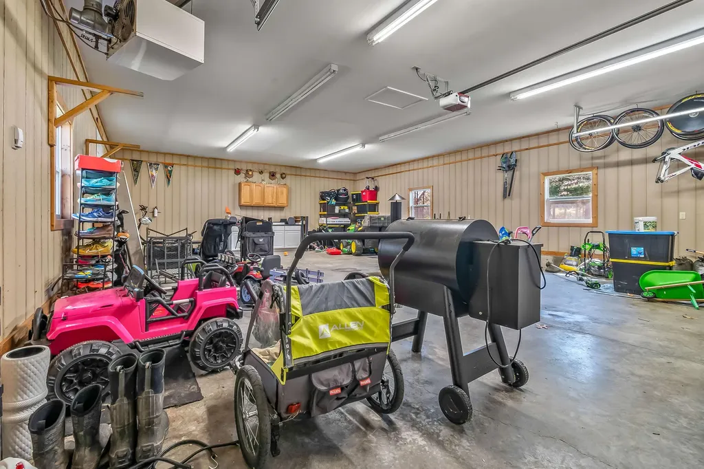 15660 Kesselwood Trail Marshall Township MI 49068