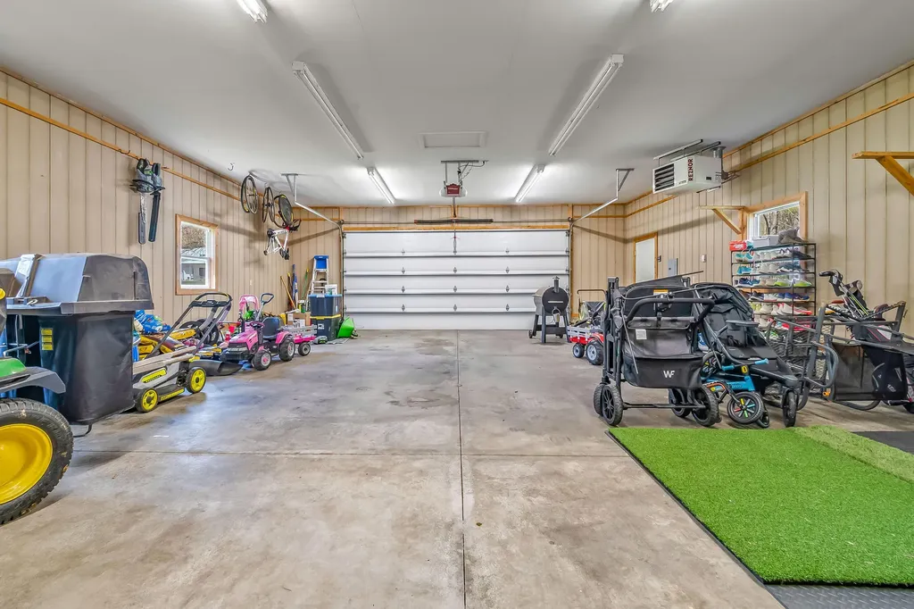 15660 Kesselwood Trail Marshall Township MI 49068