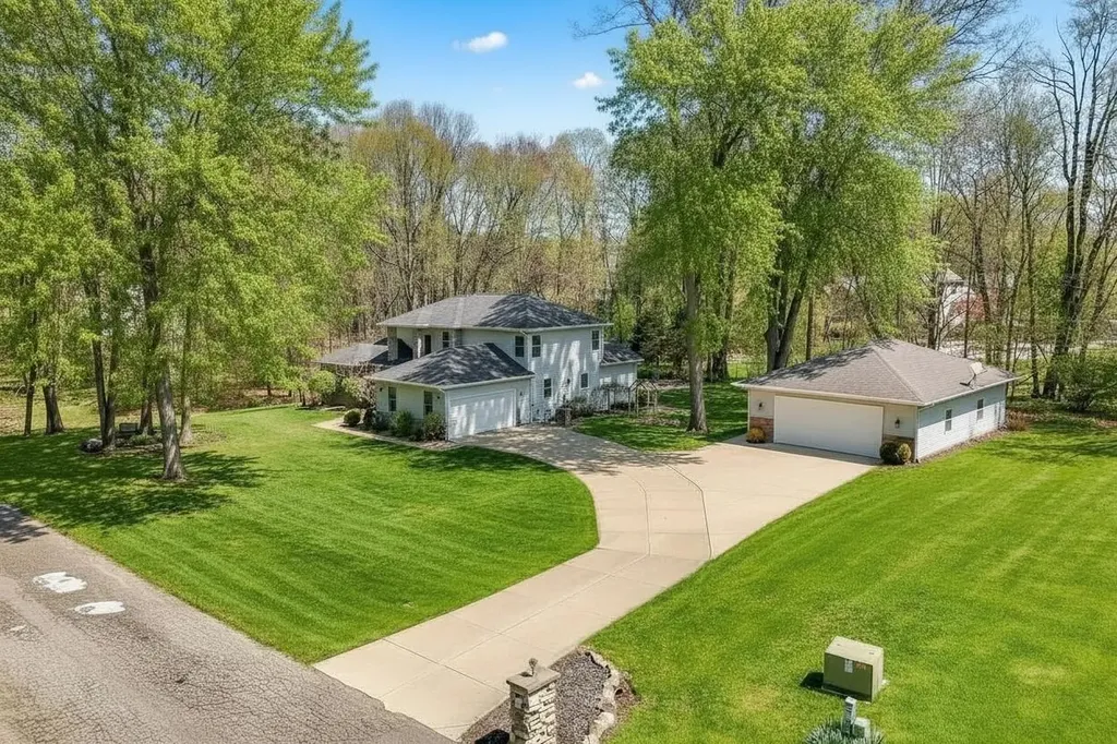 15660 Kesselwood Trail Marshall Township MI 49068