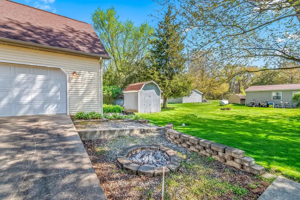 3185 Totem Trail Reading Township MI 49274