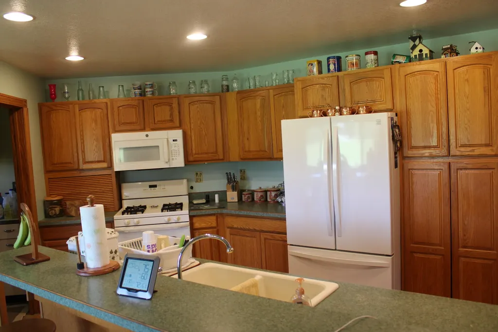 2812 Shoreline Drive Hill Township MI 48635