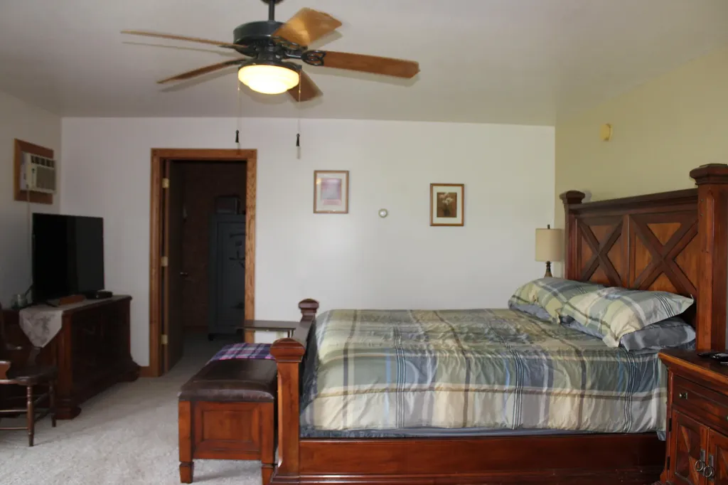 2812 Shoreline Drive Hill Township MI 48635