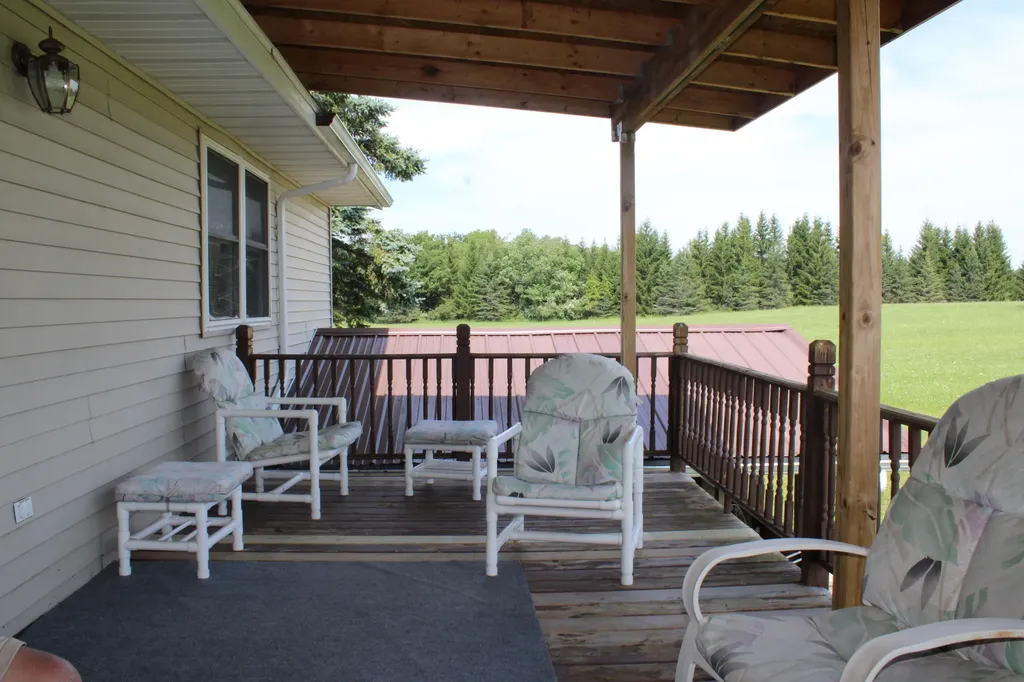 2812 Shoreline Drive Hill Township MI 48635