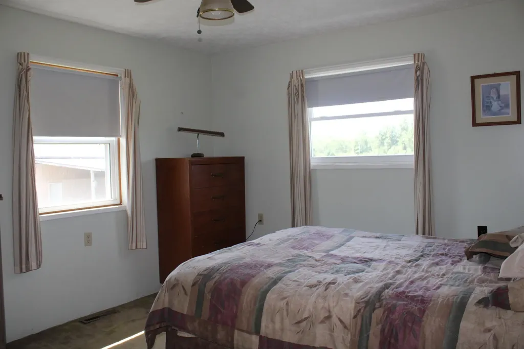 2812 Shoreline Drive Hill Township MI 48635