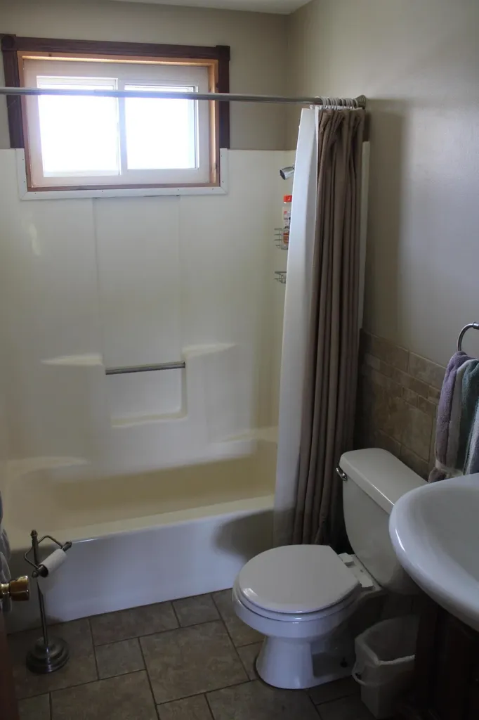 2812 Shoreline Drive Hill Township MI 48635