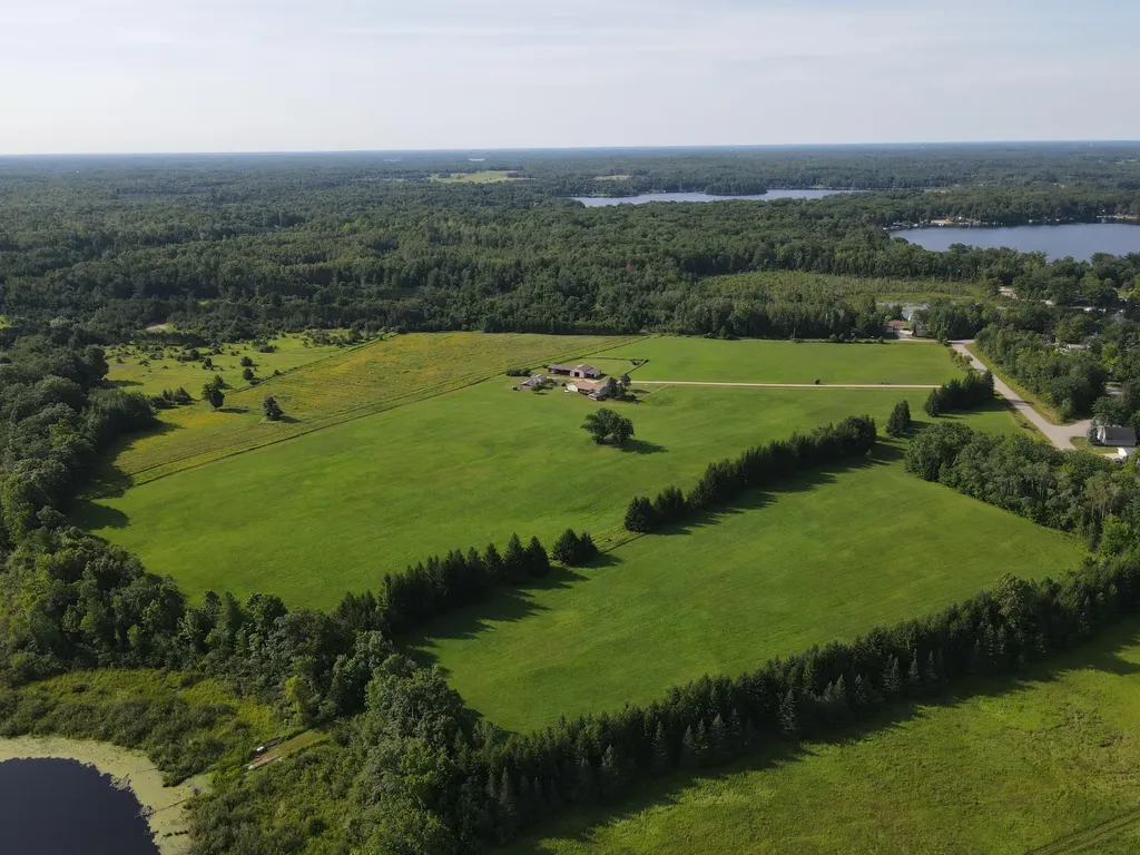 2812 Shoreline Drive Hill Township MI 48635