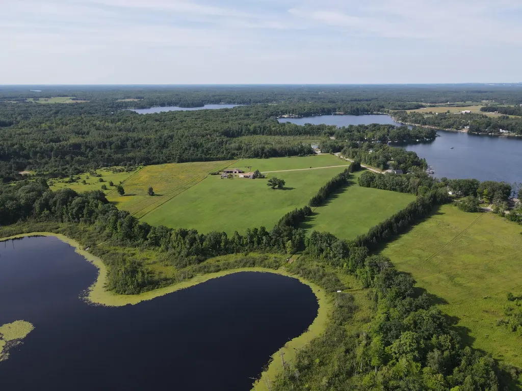 2812 Shoreline Drive Hill Township MI 48635