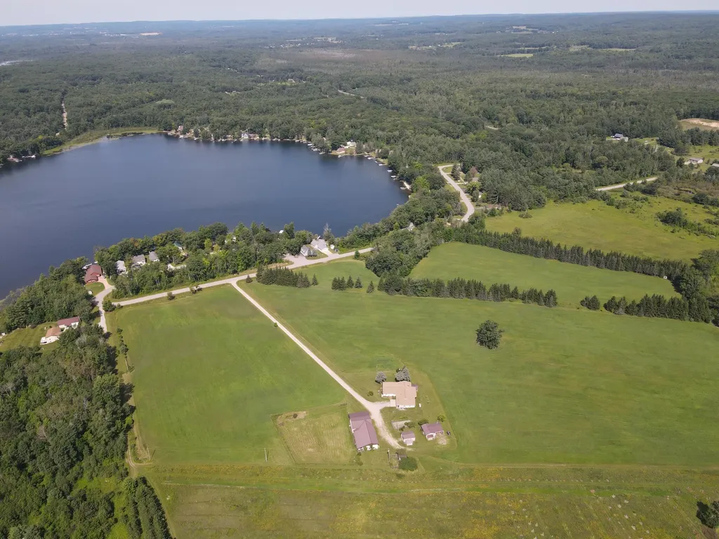 2812 Shoreline Drive Hill Township MI 48635