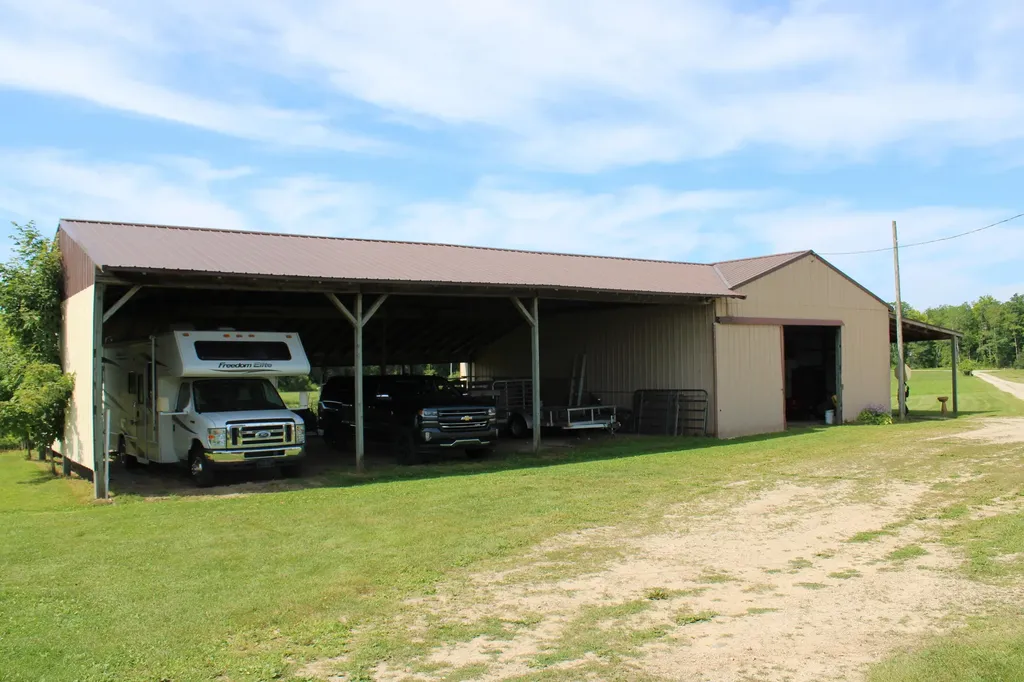 2812 Shoreline Drive Hill Township MI 48635