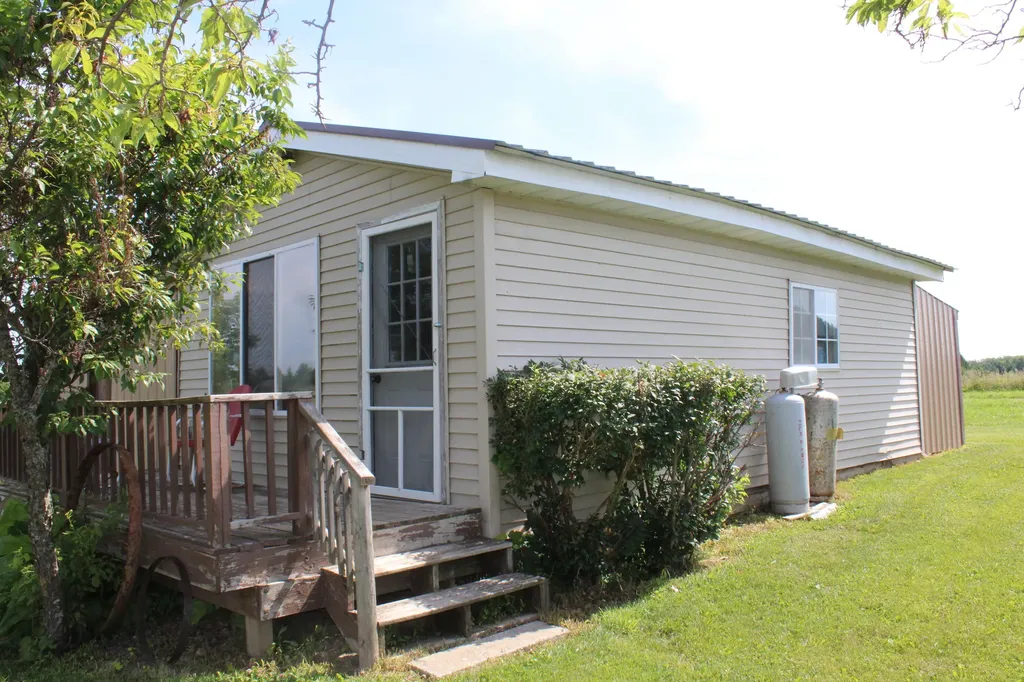 2812 Shoreline Drive Hill Township MI 48635
