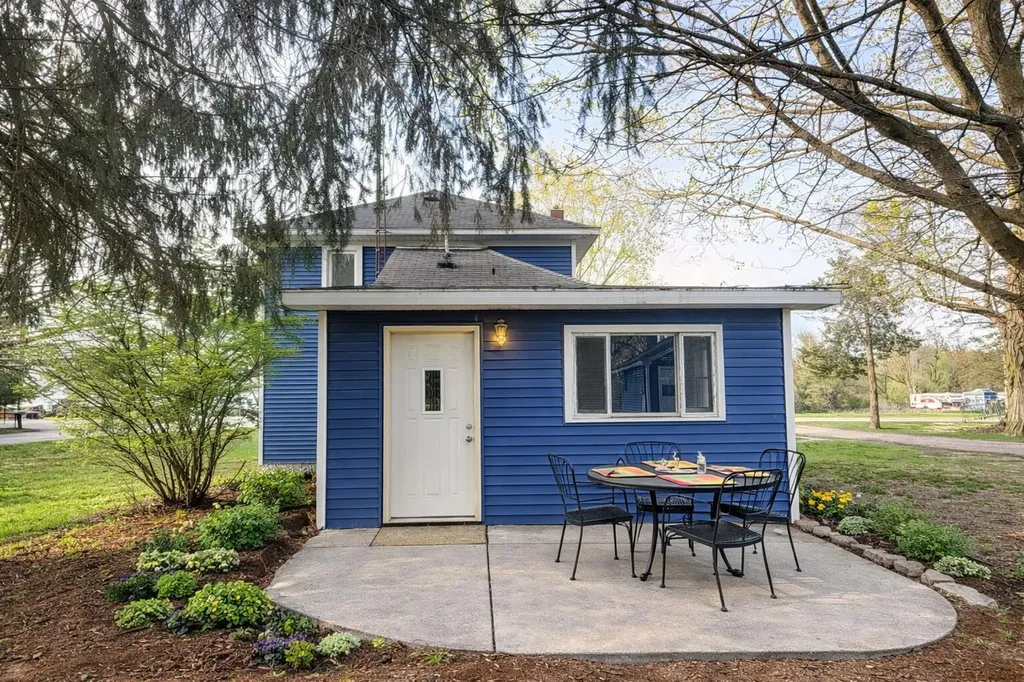 2249 E Montgomery Road Woodbridge Township MI 49242