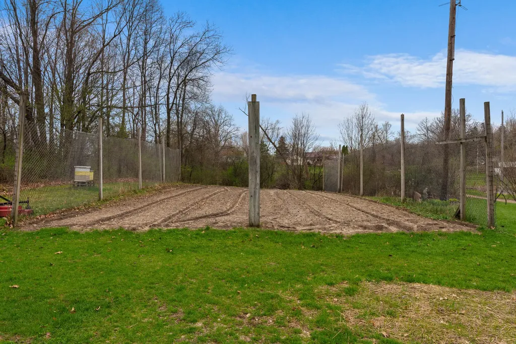 1841 N Bunn Road Hillsdale Township MI 49242