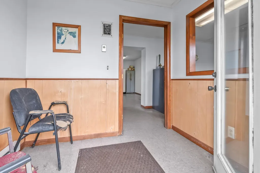 305 Arch Avenue Hillsdale City MI 49242