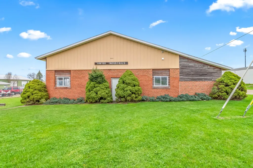 305 Arch Avenue Hillsdale City MI 49242