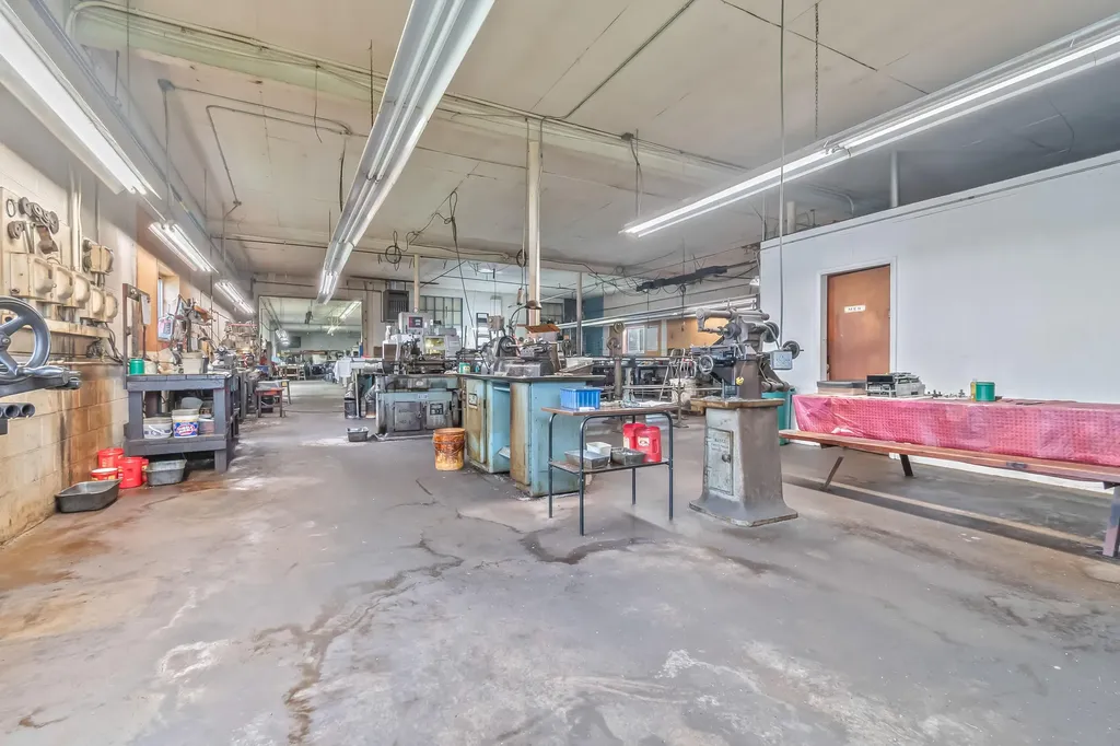 305 Arch Avenue Hillsdale City MI 49242