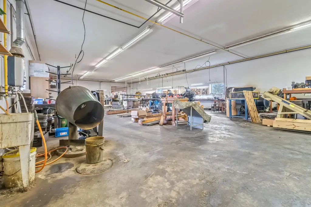 305 Arch Avenue Hillsdale City MI 49242