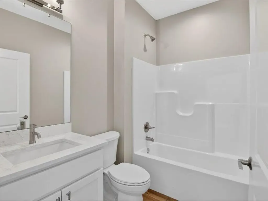 1132 Lochaven Circle Hillsdale Township MI 49242