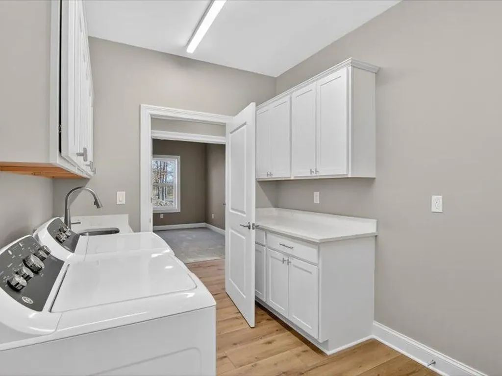 1132 Lochaven Circle Hillsdale Township MI 49242