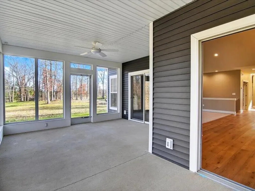 1132 Lochaven Circle Hillsdale Township MI 49242