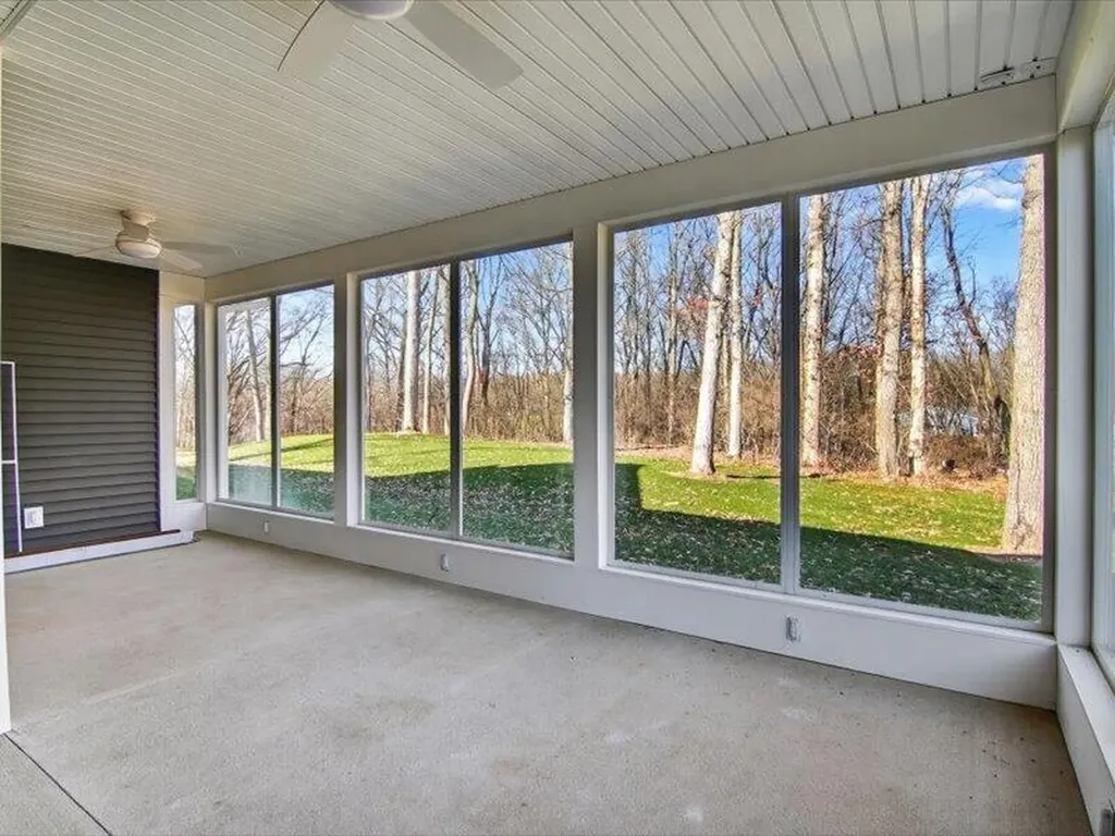 1132 Lochaven Circle Hillsdale Township MI 49242
