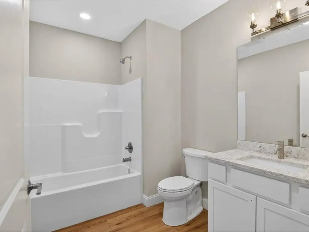 1132 Lochaven Circle Hillsdale Township MI 49242