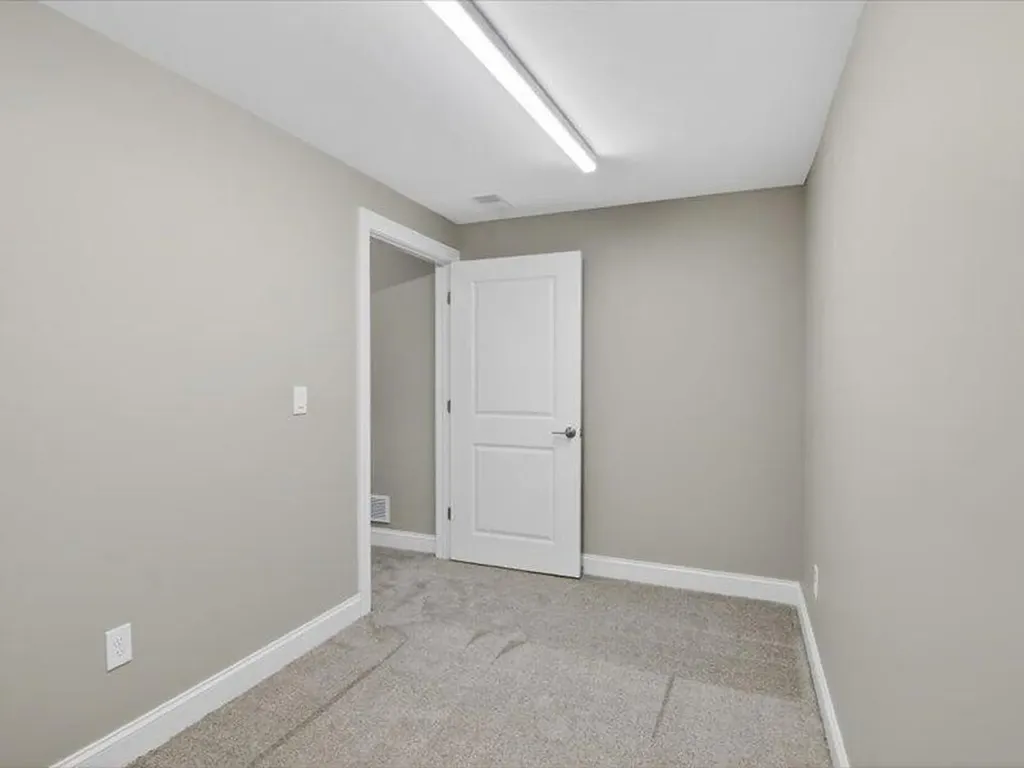 1132 Lochaven Circle Hillsdale Township MI 49242