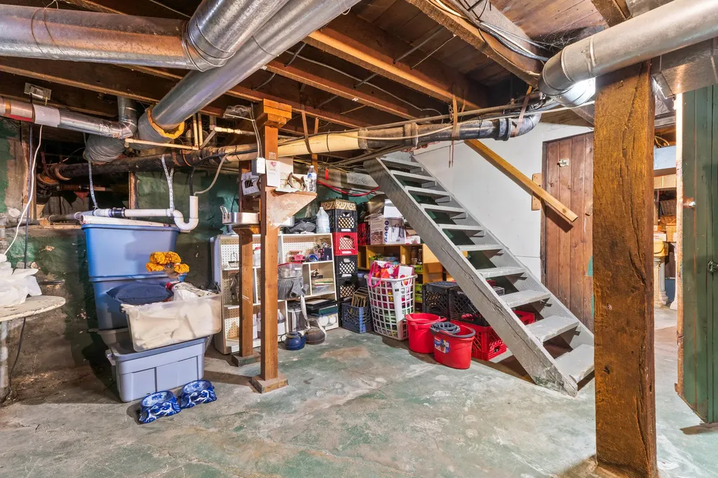 79 Budlong Street Hillsdale City MI 49242