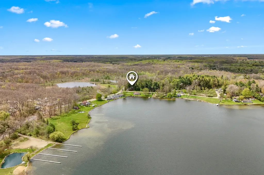 1050 Earlyn Drive Hillsdale Township MI 49242