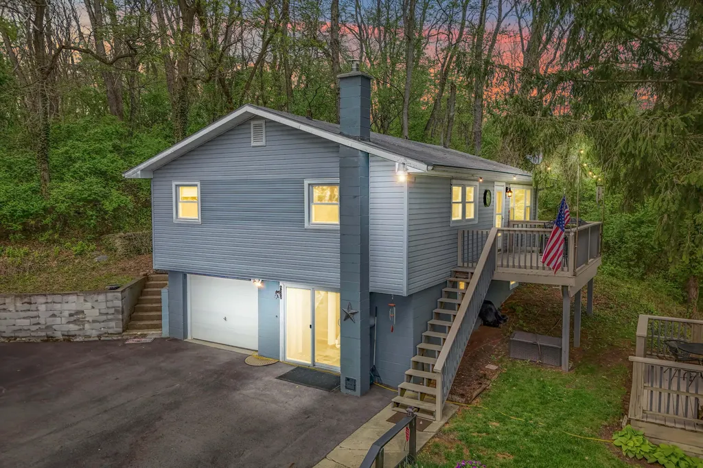 1050 Earlyn Drive Hillsdale Township MI 49242