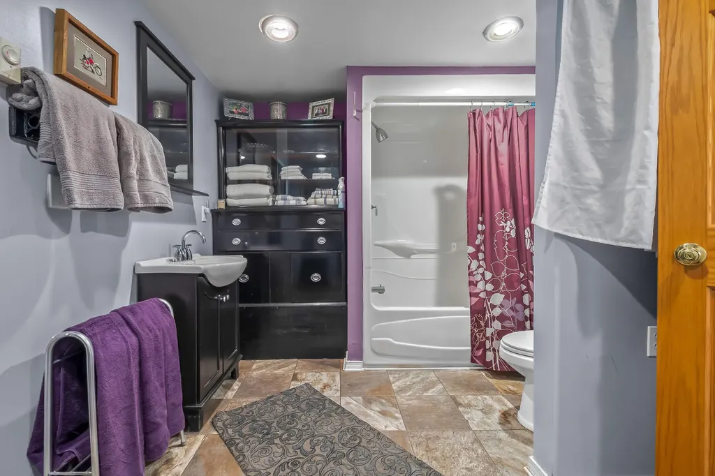 1050 Earlyn Drive Hillsdale Township MI 49242