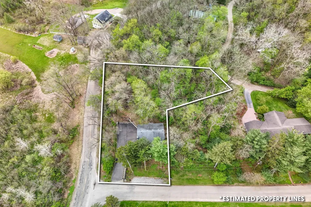 1050 Earlyn Drive Hillsdale Township MI 49242