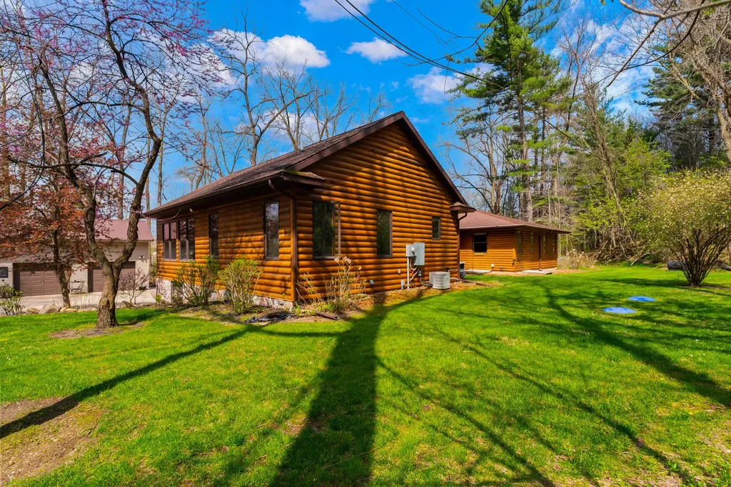 3500 Journeys End Drive Cambria Township MI 49242