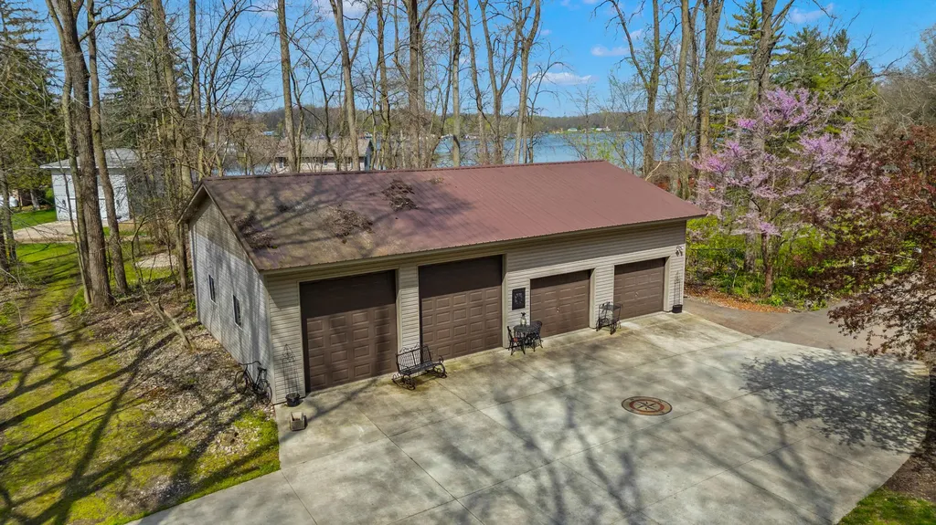 3500 Journeys End Drive Cambria Township MI 49242