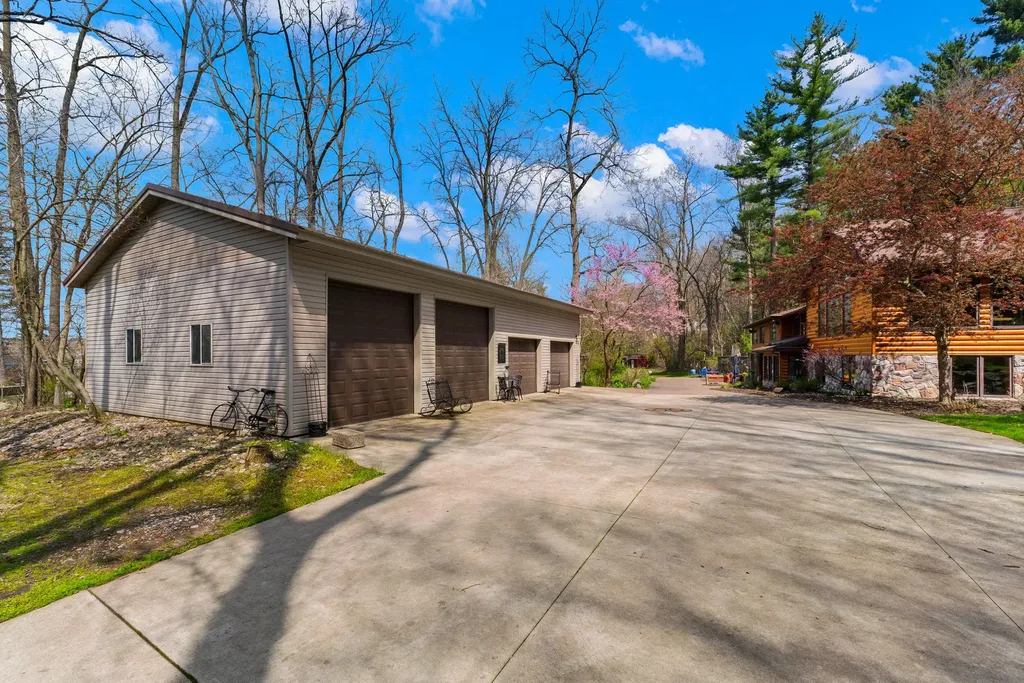 3500 Journeys End Drive Cambria Township MI 49242