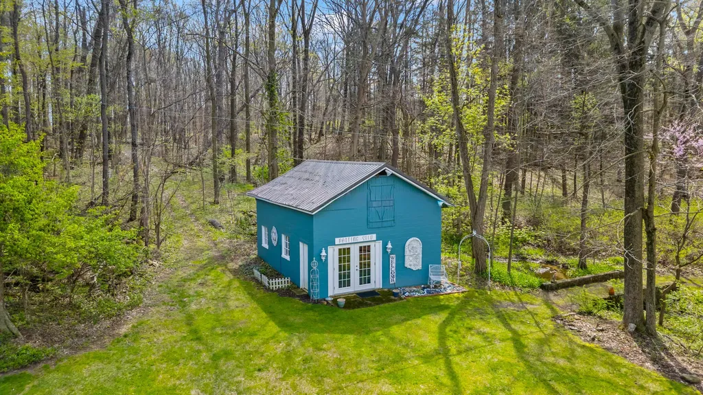 3500 Journeys End Drive Cambria Township MI 49242
