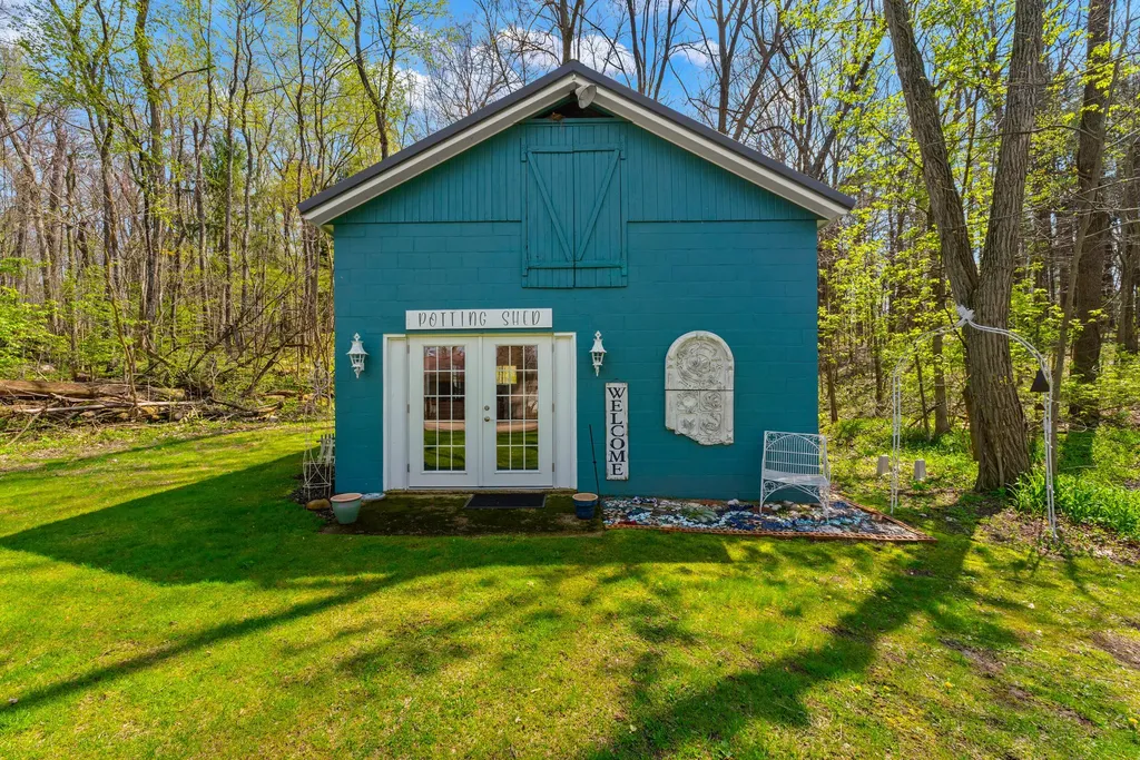 3500 Journeys End Drive Cambria Township MI 49242