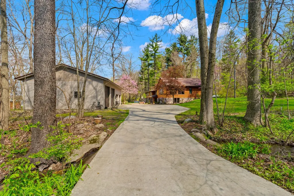 3500 Journeys End Drive Cambria Township MI 49242