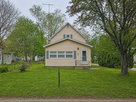 324 Potter Street Woodstock Township MI 49233