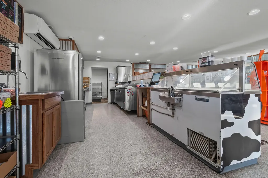 288 N Ray Quincy Road Quincy Township MI 49082