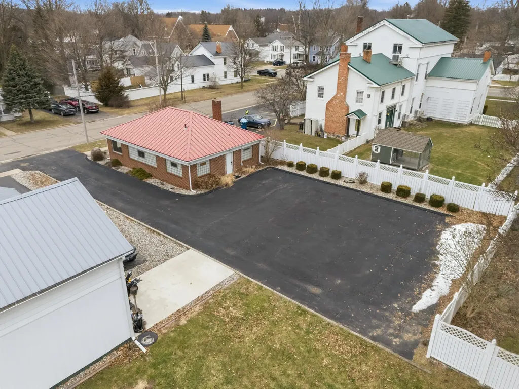 214 South Street Jonesville City MI 49250