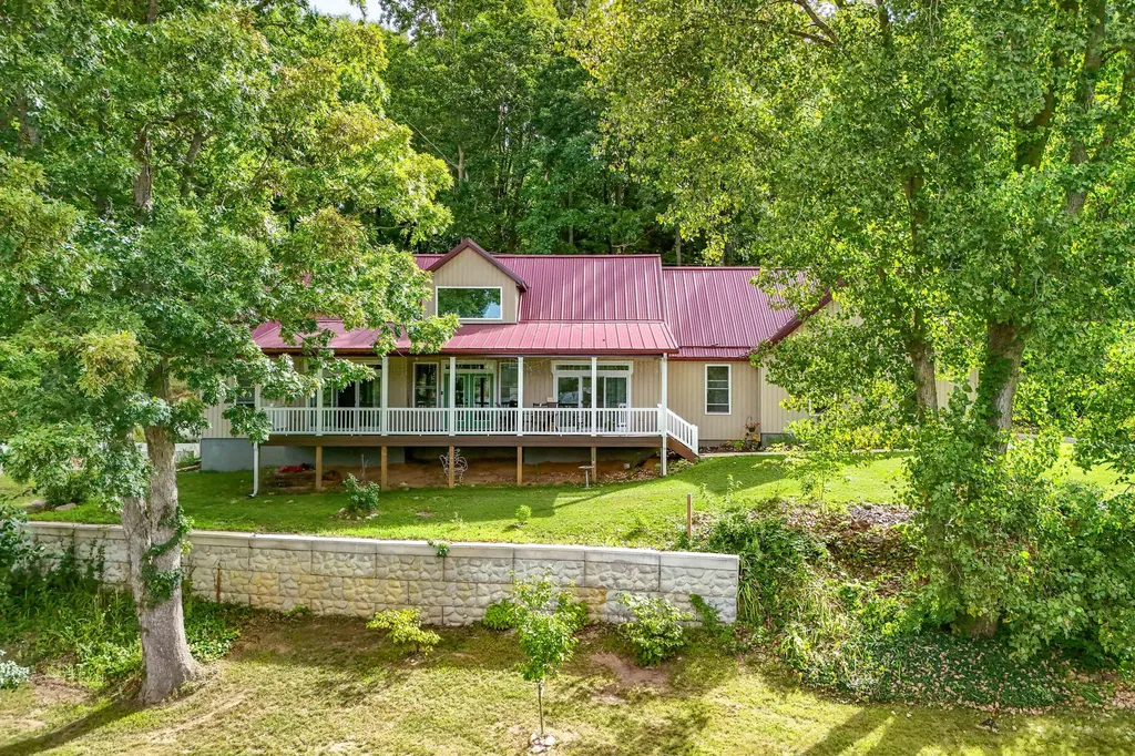 5211 Long Lake Road Reading Township MI 49274