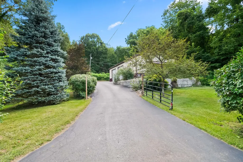 5211 Long Lake Road Reading Township MI 49274