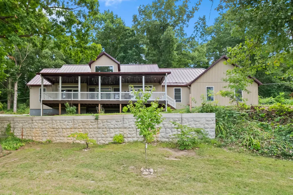 5211 Long Lake Road Reading Township MI 49274