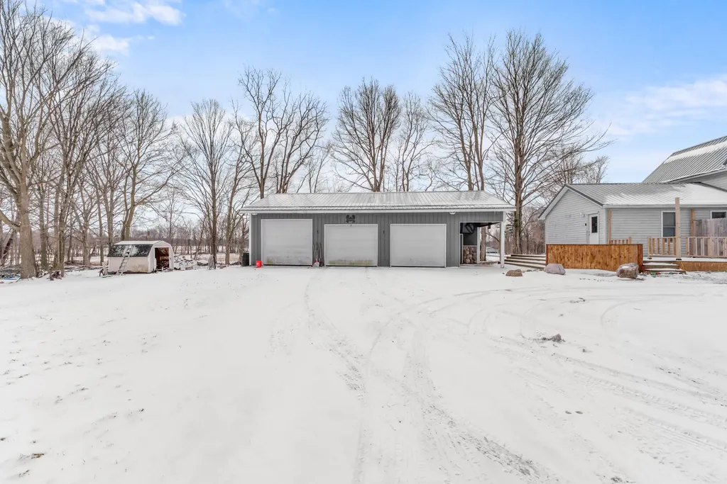 8100 22 1/2 Mile Road Eckford Township MI 49245