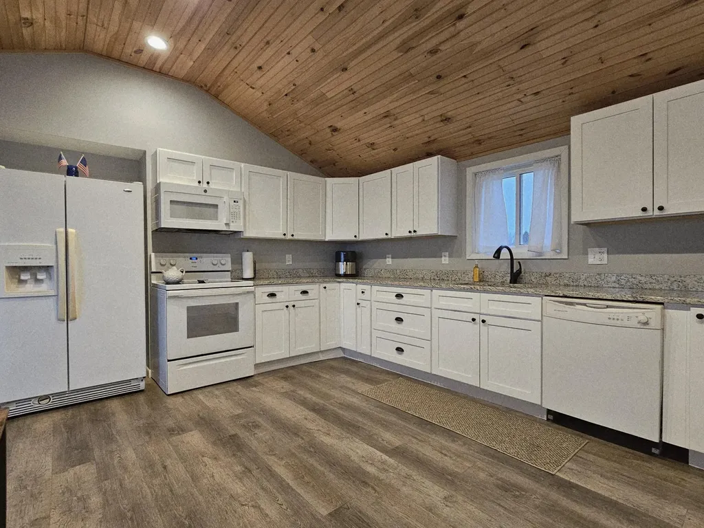 4492 E Bear Lake Road Jefferson Township MI 49266